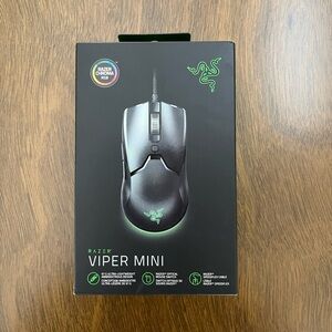 New in Box. Razer Viper Mini